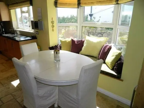 Ev (3 Bedrooms)