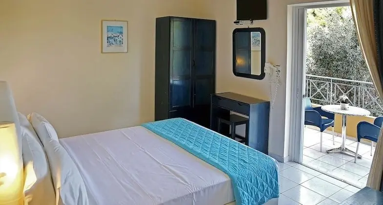 Tek Büyük Yataklı Oda, Bahçe Manzaralı