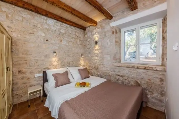 Ev (Periska - on the beach - H(4+1))