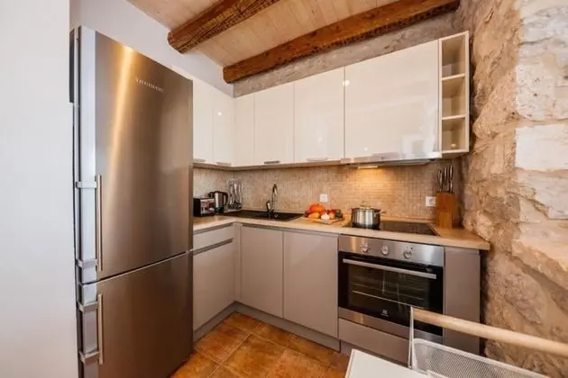 Ev (Periska - on the beach - H(4+1))