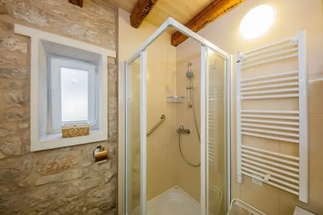 Ev (Periska - on the beach - H(4+1))