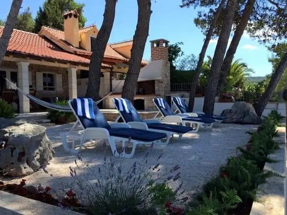 Ev (Periska - on the beach - H(4+1))