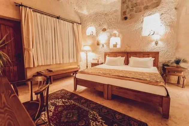King Cave Suite, Avlu Manzaralı, Jakuzili
