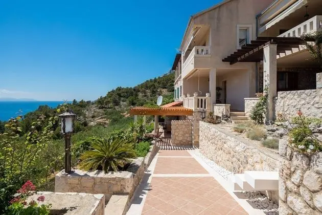 Comfort Apart Daire, 4 Yatak Odası, Kişiye Özel Havuzlu, Deniz Manzaralı