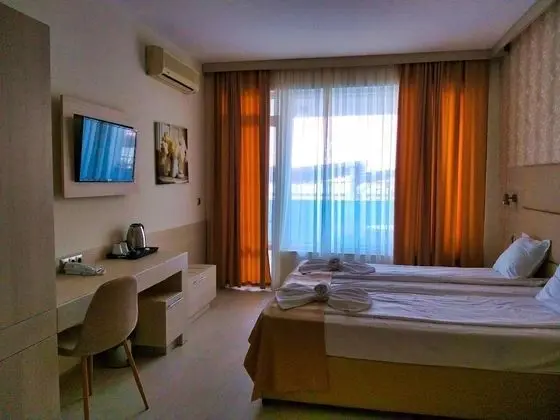 Standard Tek Büyük Yataklı Oda, Balkon, Deniz Manzaralı