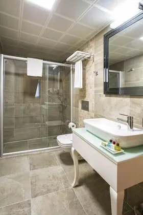 Comfort Tek Büyük Yataklı Oda