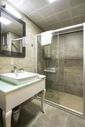 Twin,Şehir Manzaralı