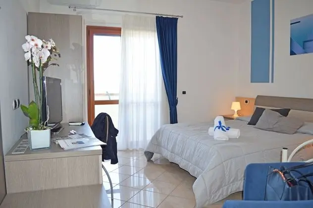Standard Üç Kişilik Oda, Balkon