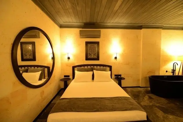 King Suite, Vadi Manzaralı, Küvetli