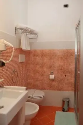 Family Üç Kişilik Oda