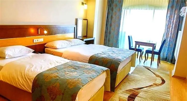 Suit Oda Şehir Manzaralı