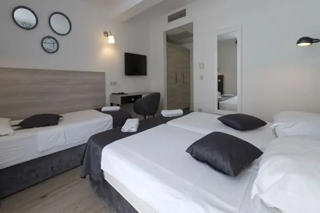 Üç Kişilik Oda, Balkon