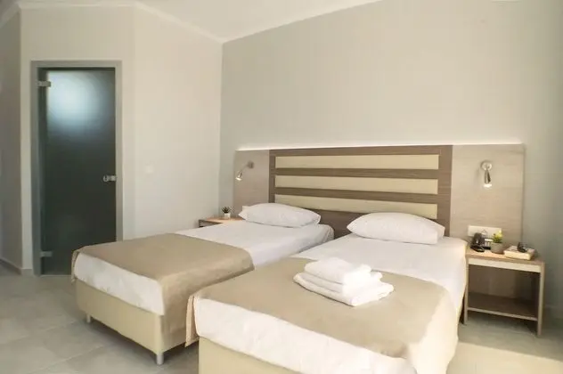 Tek Büyük veya İki Ayrı Yataklı Oda