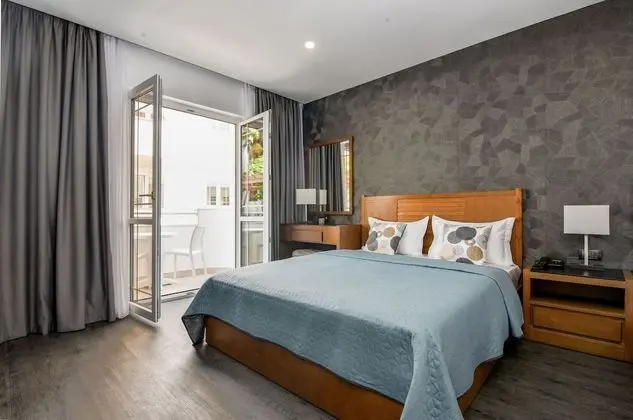 Standard Tek Büyük Yataklı Oda, Bahçe Manzaralı