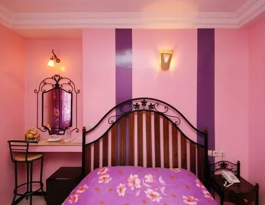 Tek Büyük Yataklı Oda, 1 Çift Kişilik Yatak