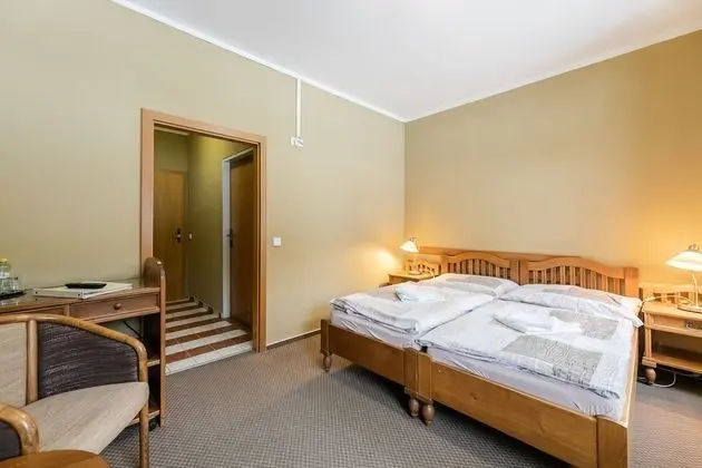 Classic Tek Büyük veya İki Ayrı Yataklı Oda