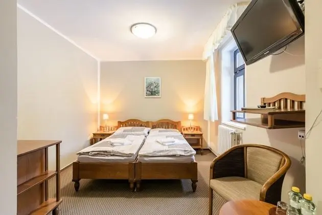 Classic Tek Büyük veya İki Ayrı Yataklı Oda