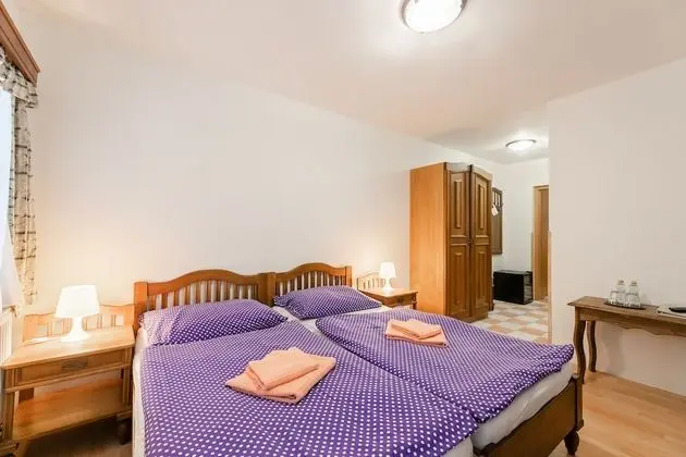 Classic Tek Büyük veya İki Ayrı Yataklı Oda