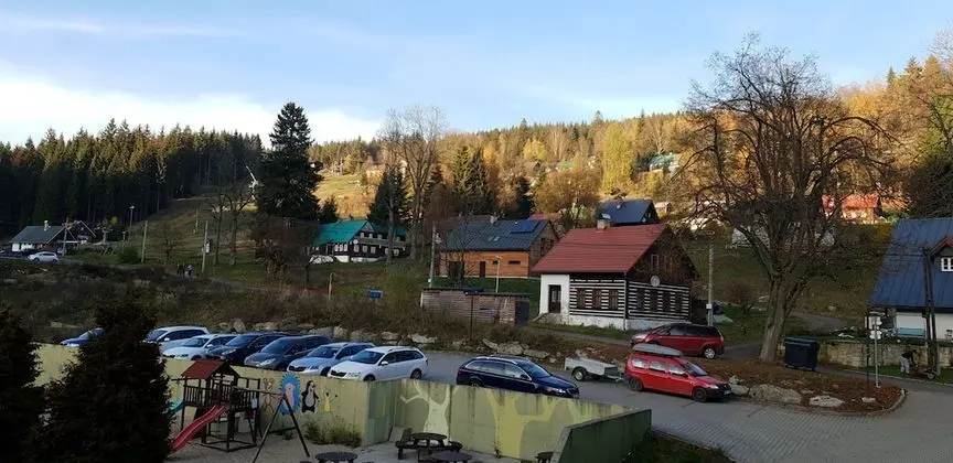 Classic Tek Büyük veya İki Ayrı Yataklı Oda