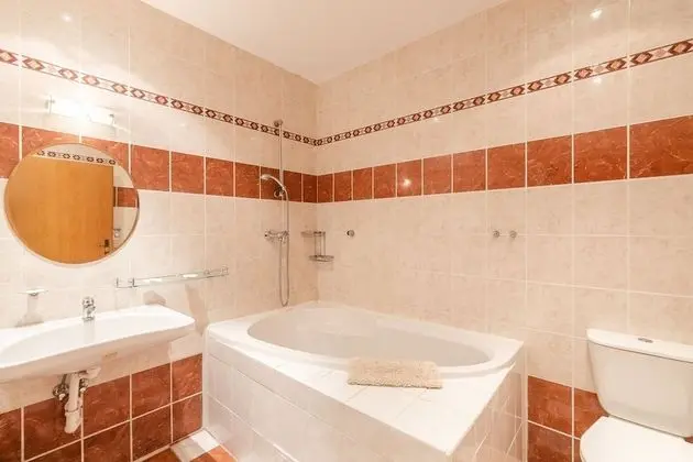 Classic Tek Büyük veya İki Ayrı Yataklı Oda