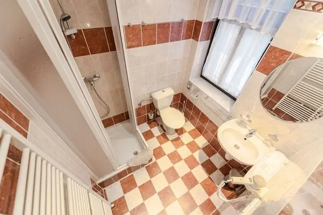 Classic Tek Büyük veya İki Ayrı Yataklı Oda