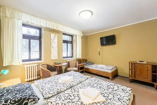 Classic Üç Kişilik Oda