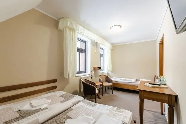 Classic Üç Kişilik Oda