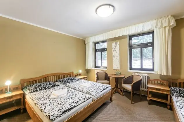 Classic Üç Kişilik Oda