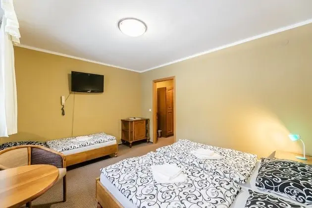 Classic Üç Kişilik Oda