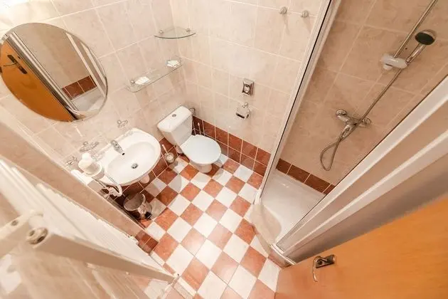 Classic Üç Kişilik Oda