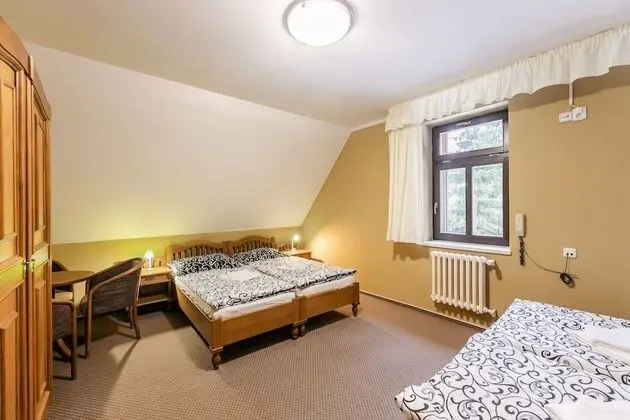 Family Dört Kişilik Oda