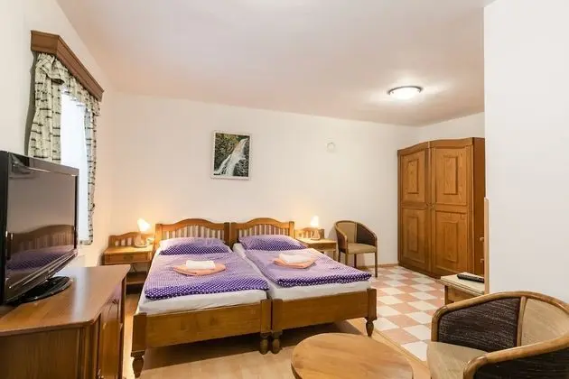 Family Dört Kişilik Oda