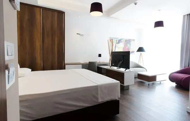 Deluxe Stüdyo Süit, Sigara İçilmez, Bahçe Manzaralı