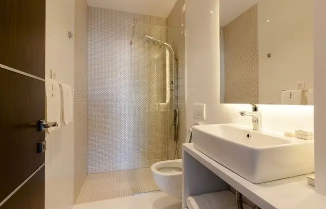 Deluxe Stüdyo Süit, Sigara İçilmez, Bahçe Manzaralı