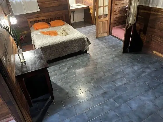 Classic Tek Büyük Yataklı Oda