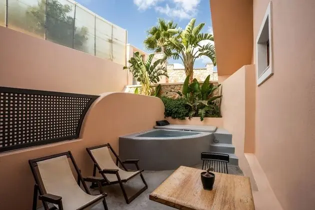 Classic Süit, Bahçe Manzaralı (& private Jetted Tub)