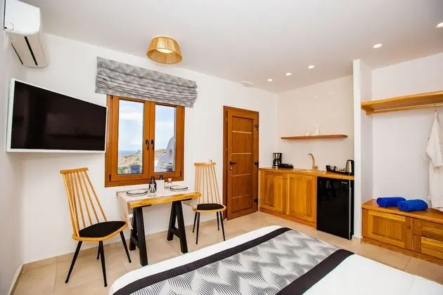 Standard Oda, Deniz Manzaralı (& private jetted tub)