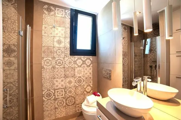 Villa, 4 Yatak Odası, Kişiye Özel Havuzlu (Perla)