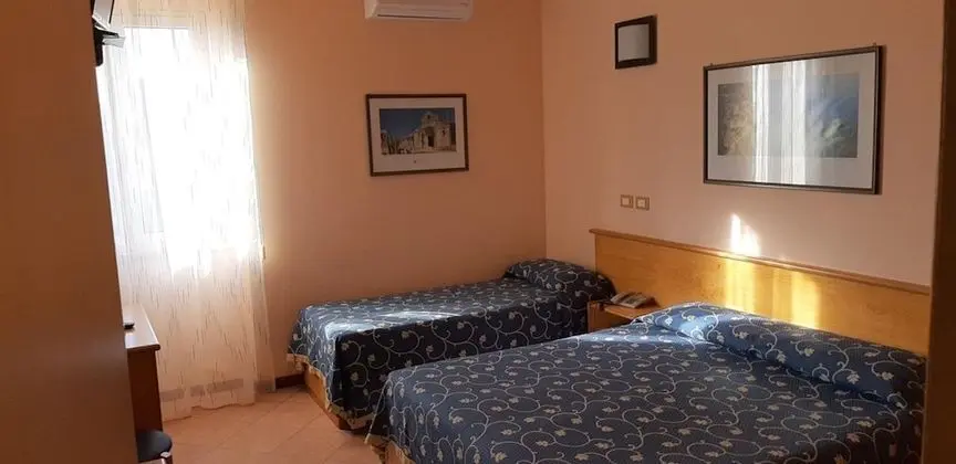 Superior Tek Büyük veya İki Ayrı Yataklı Oda, Plaj Manzaralı