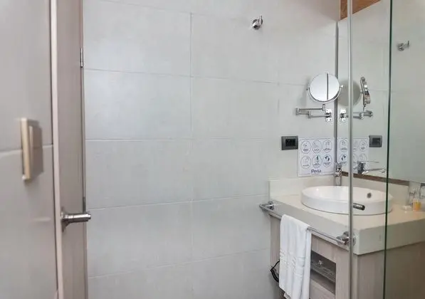 Standard Tek Büyük veya İki Ayrı Yataklı Oda