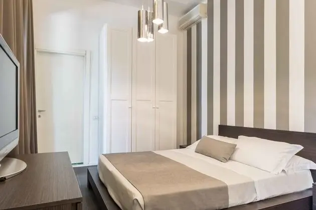 Tek Büyük veya İki Ayrı Yataklı Oda (Smart)