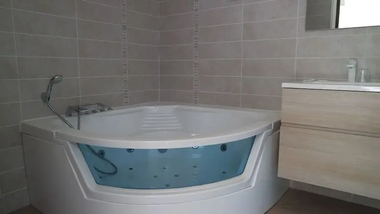 Deluxe Tek Büyük Yataklı Oda, Deniz Manzaralı (Amber)