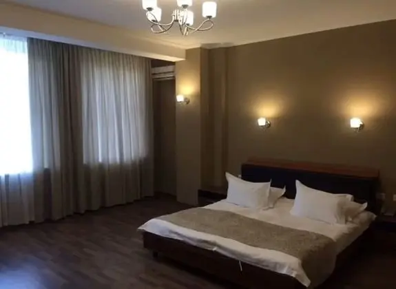 Economy Tek Büyük Yataklı Oda