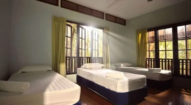 2 Bedroom Cabin for 6 People