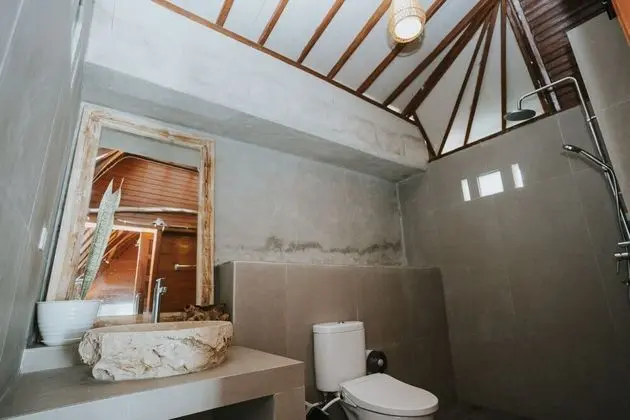 Traditional Tek Büyük Yataklı Oda