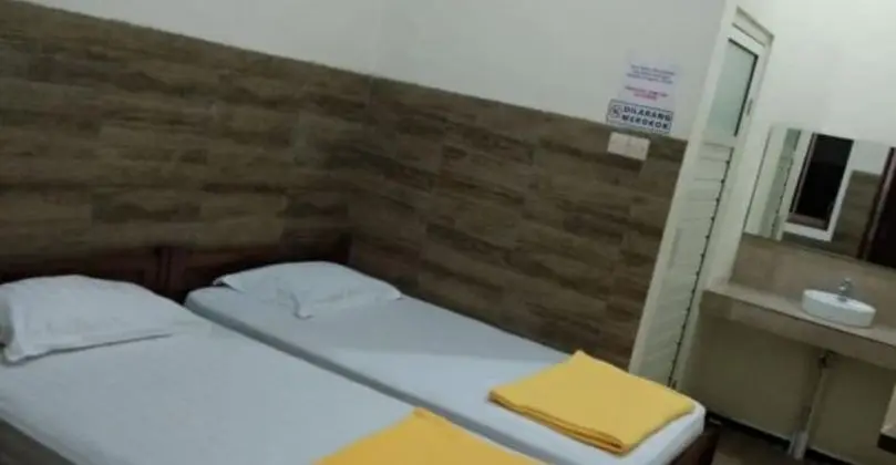 Standard Tek Büyük Yataklı Oda