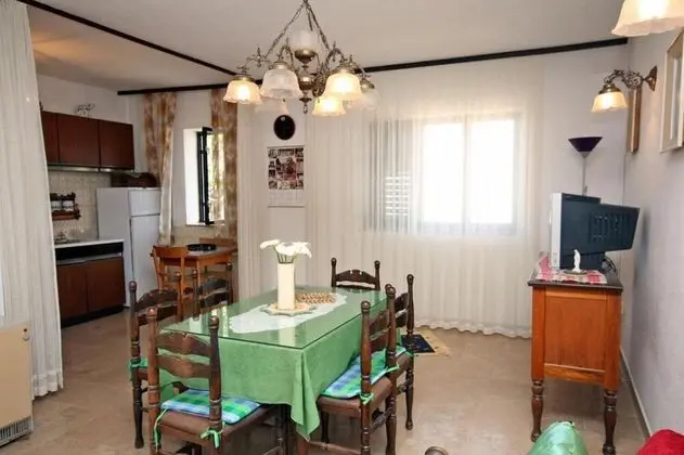 Apart Daire (Pero - 70m from the sea - A1(6))