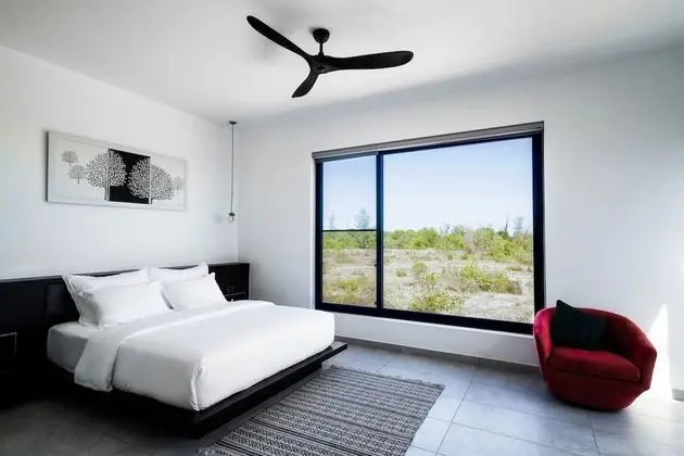 Villa (3 BR Beach Front)