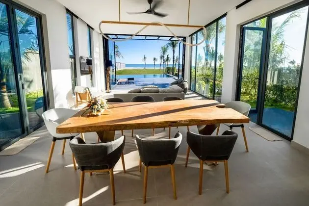 Villa (3 BR Beach Front)