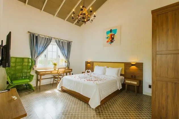 Deluxe Villa, Kısmi Deniz Manzaralı (3 BR)
